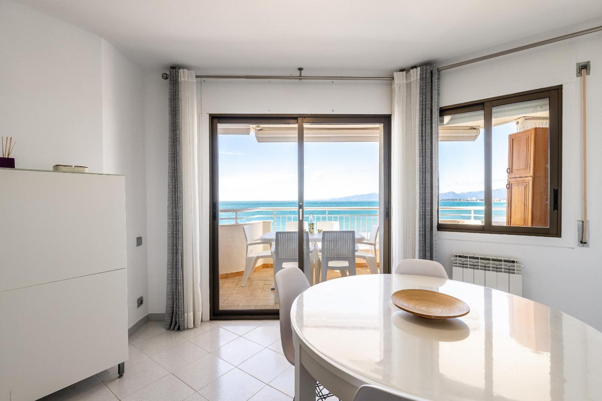 Uhc Santillana Family Complex Salou Exteriör bild