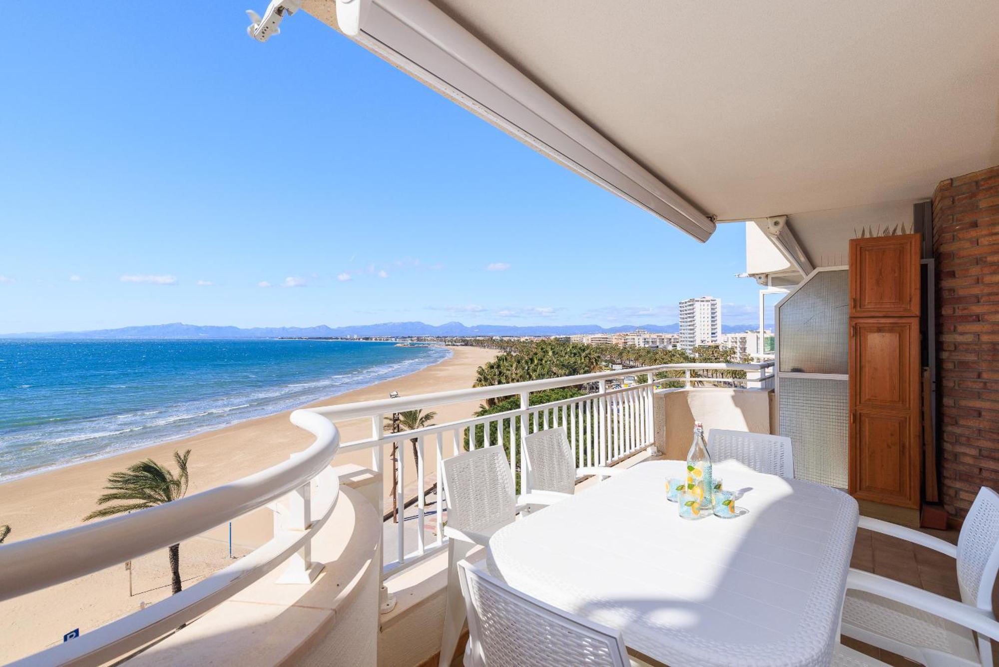 Uhc Santillana Family Complex Salou Exteriör bild