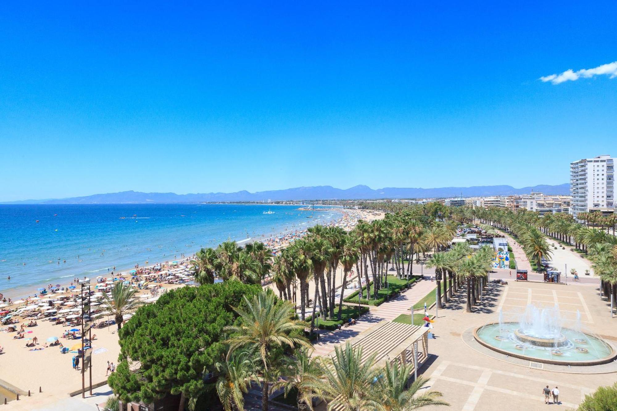 Uhc Santillana Family Complex Salou Rum bild