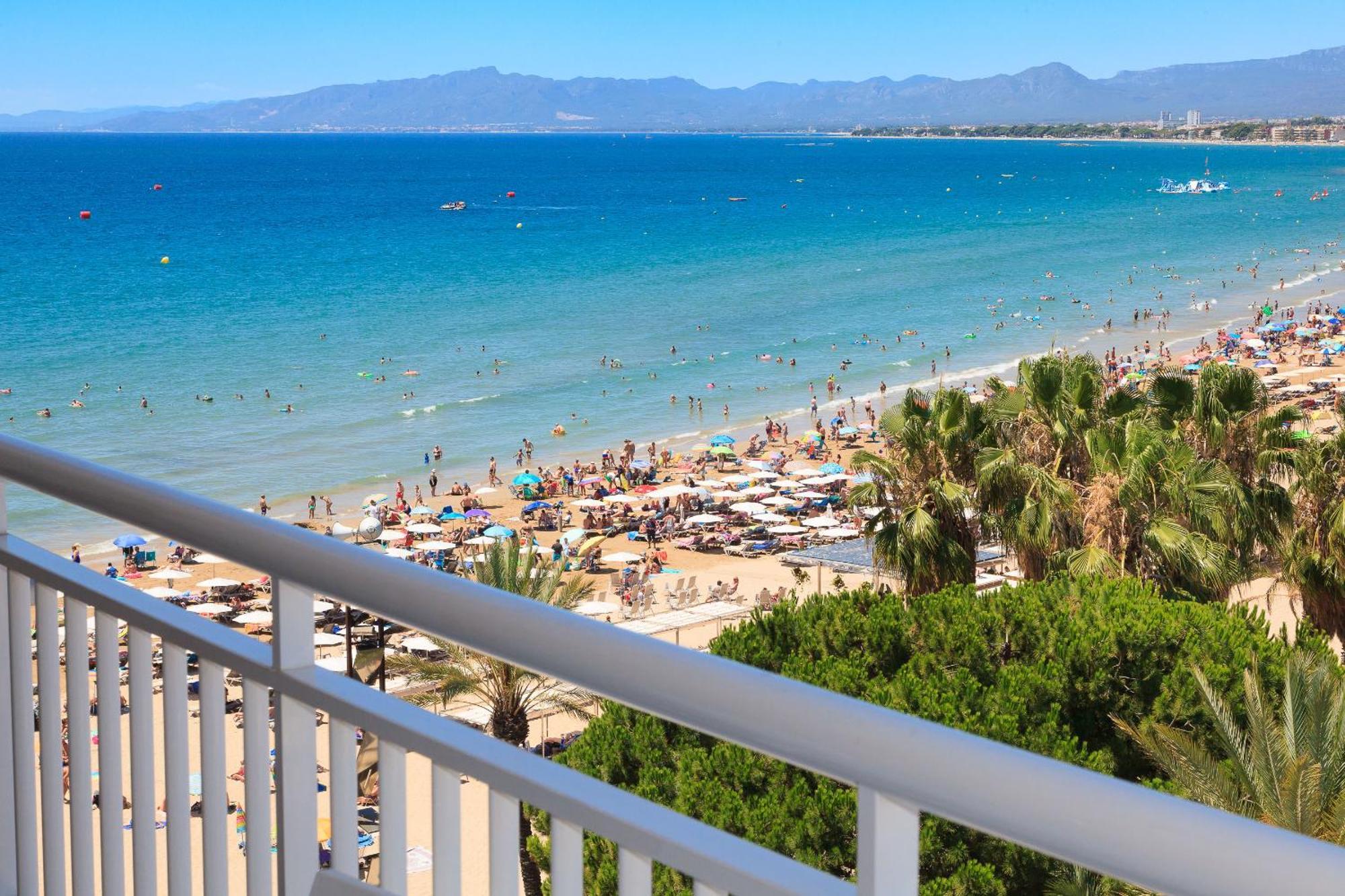 Uhc Santillana Family Complex Salou Rum bild