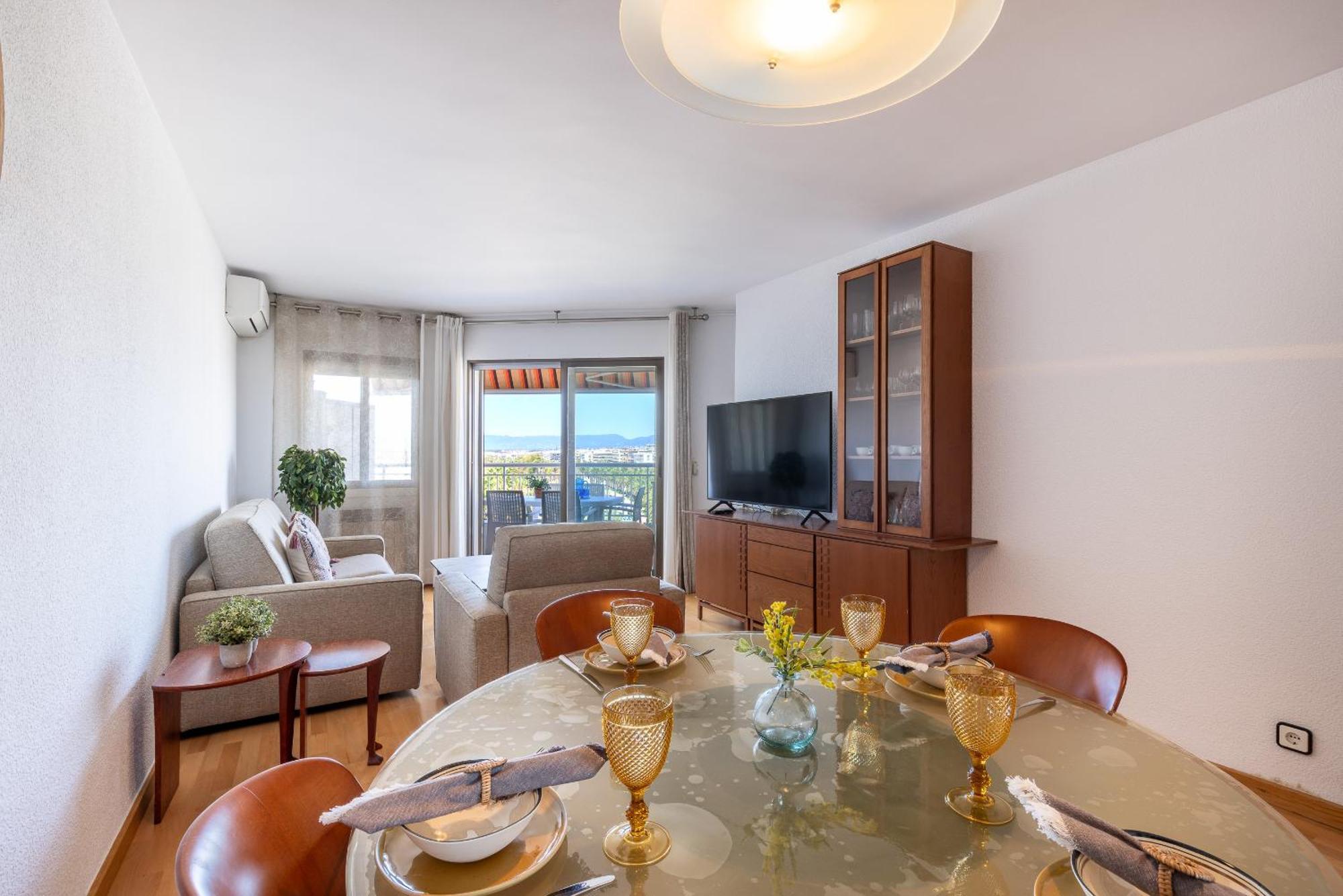 Uhc Santillana Family Complex Salou Rum bild
